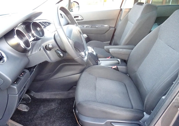 Peugeot 5008 cena 25000 przebieg: 226000, rok produkcji 2010 z Suraż małe 596